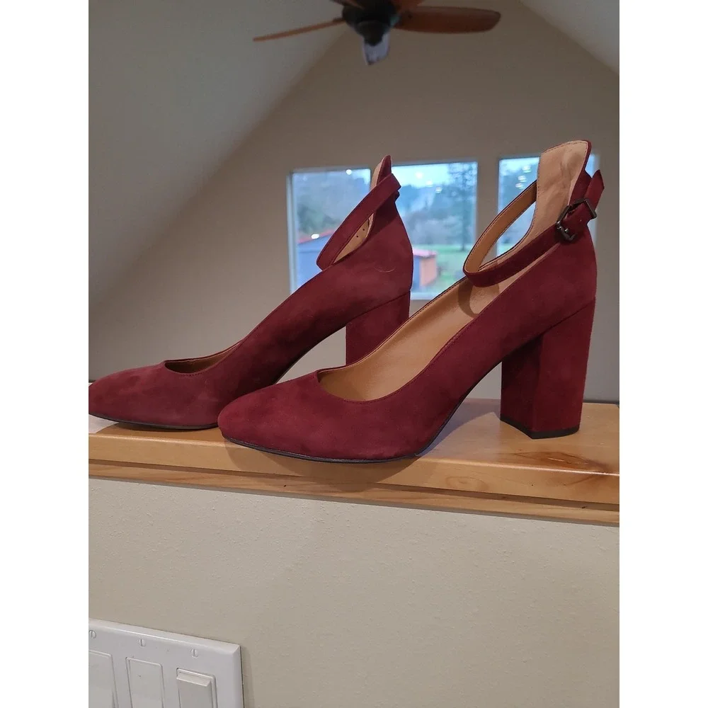 Abbington Burgundy Suede Franco Sarto Pump Women's SZ 10M ankle strap block heel